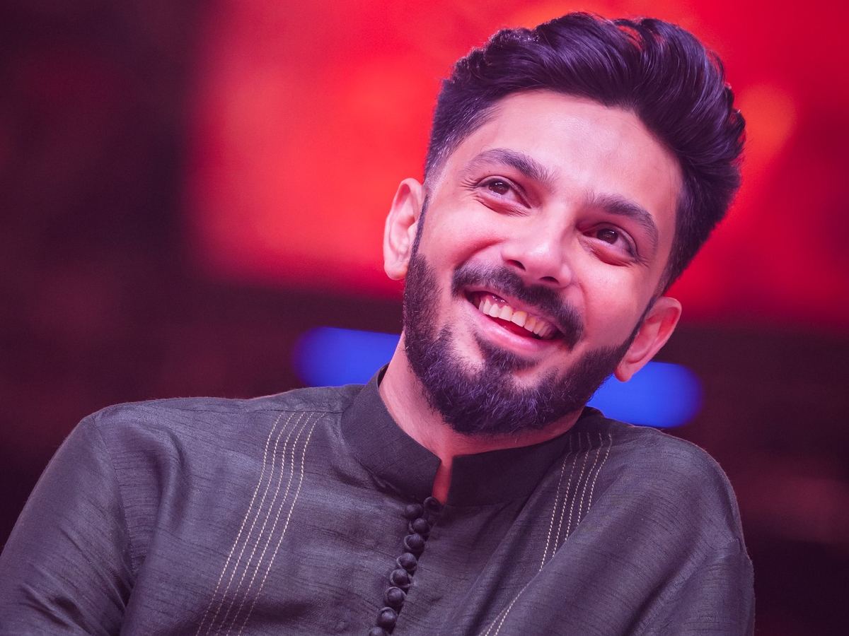 Vidaamuyarchi Music Anirudh
