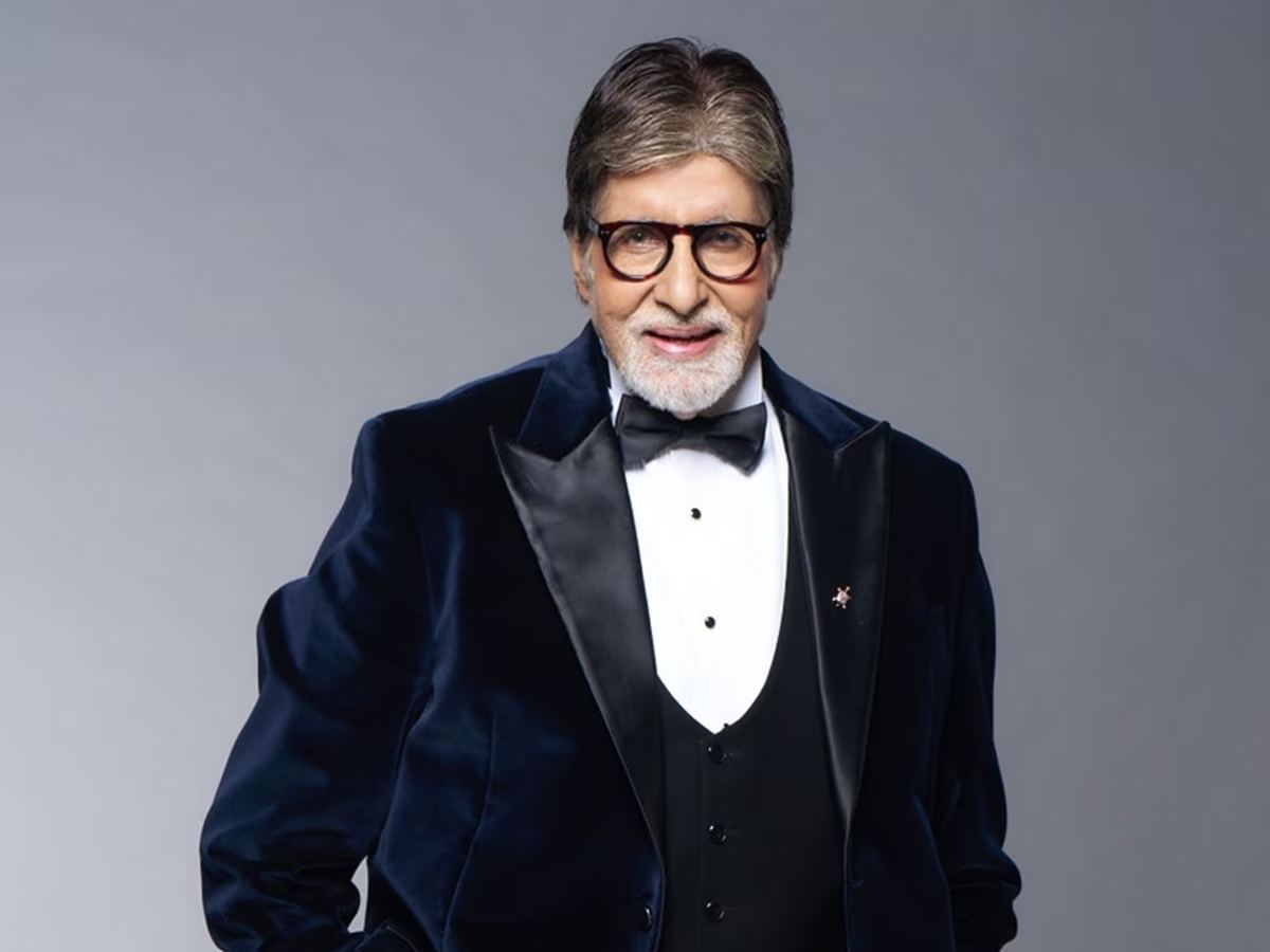 Amitabh Bachchan Dominates Prabhas & Earns 350 Cr