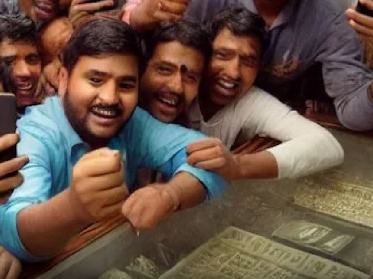 Jeweler’s Shocking PR Stunt