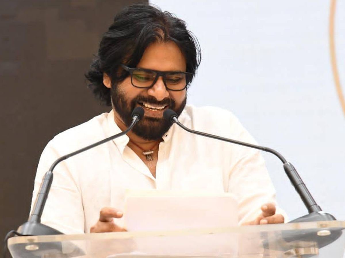 Pawan Kalyan’s Political Moves: A Challenge for YSRCP?