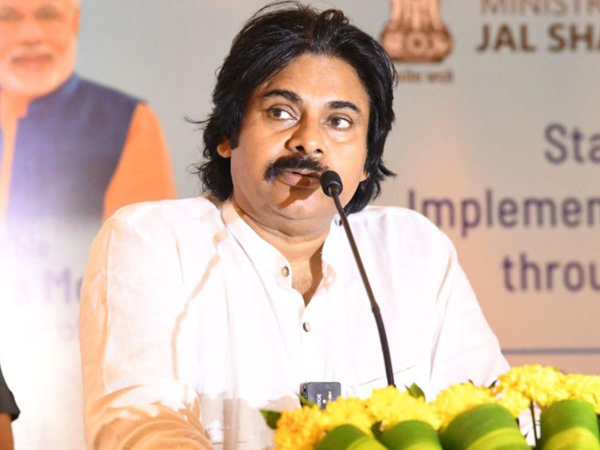 Pawan Kalyan Viral Dance Video Trolling