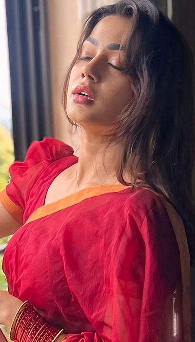 Sarees + Youth = Yes! Payal Radhakrishna