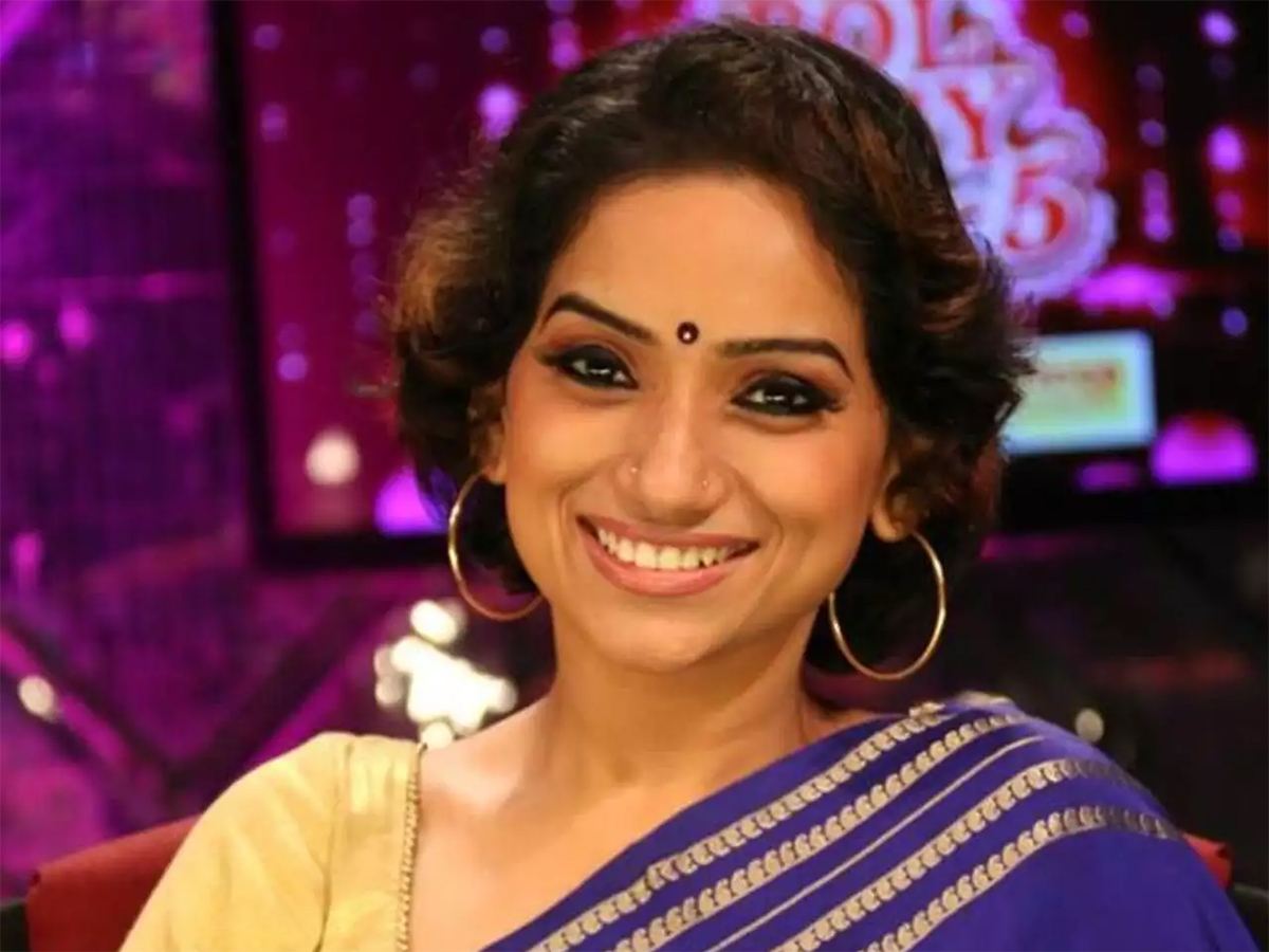 Popular Singer Kalpana Attempts Suicide