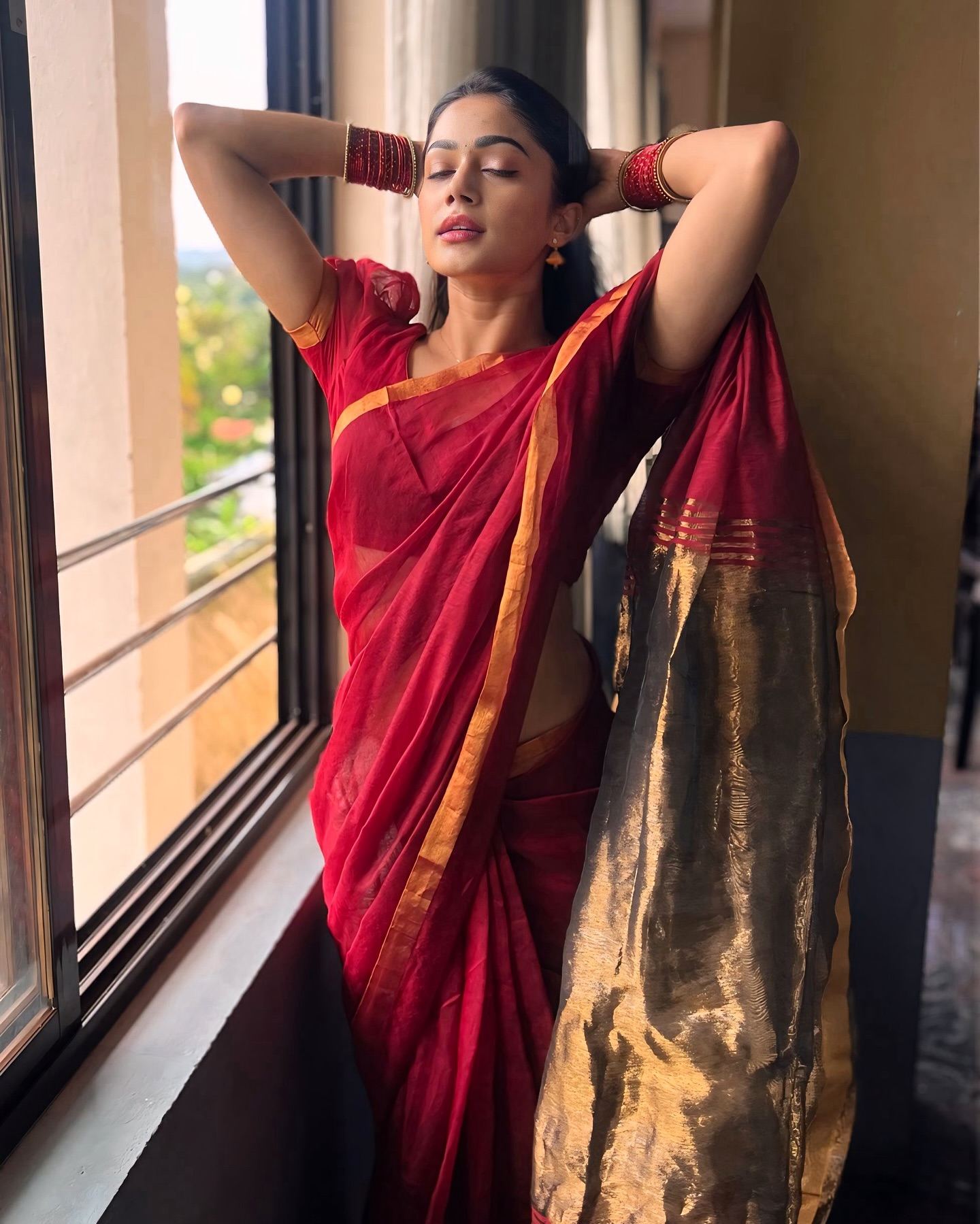 Sarees + Youth = Yes! Payal Radhakrishna