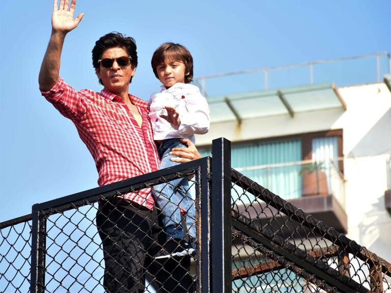Shah Rukh Khan Mannat, SRK Mumbai house, Mannat SRK journey, SRK bungalow story, Mannat price 2024