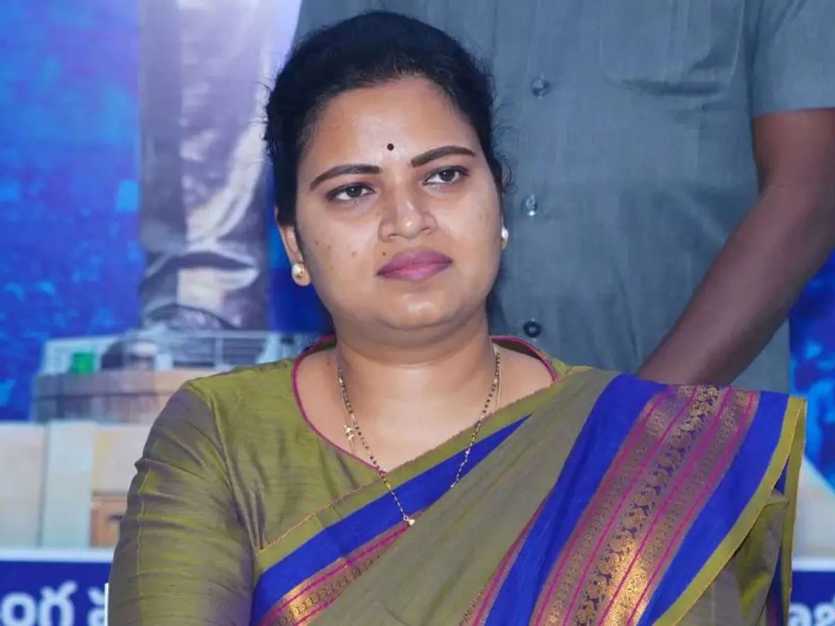 Vidadala Rajani Under ACB Radar