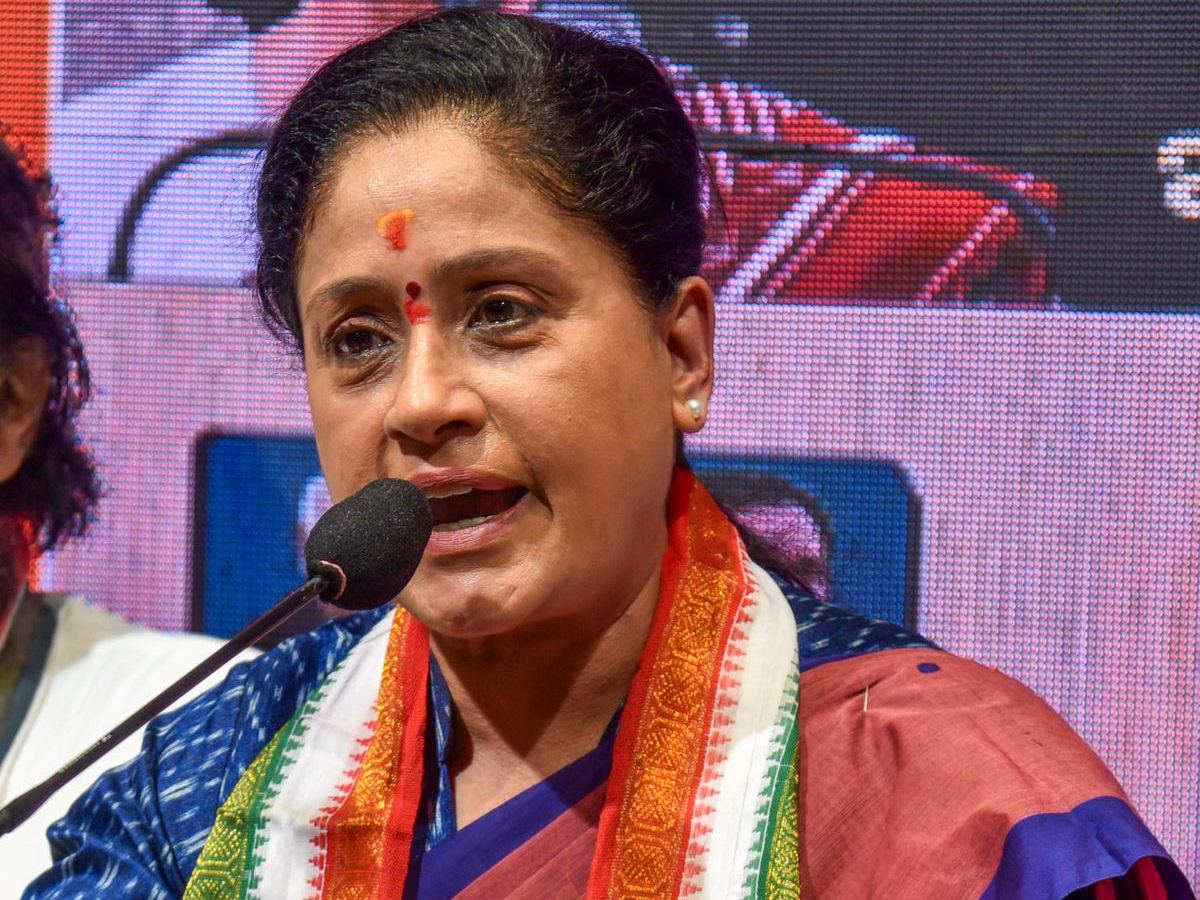 vijayashanti-congress-party