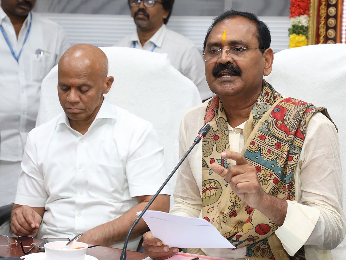 former-ttd-chairman-bhumana-karunakar-reddy