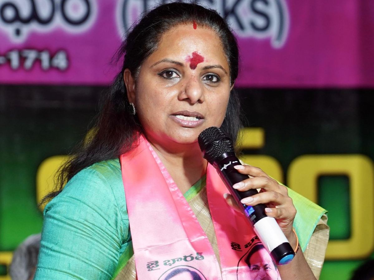 Kalvakuntla Kavitha Praising Chandrababu Naidu