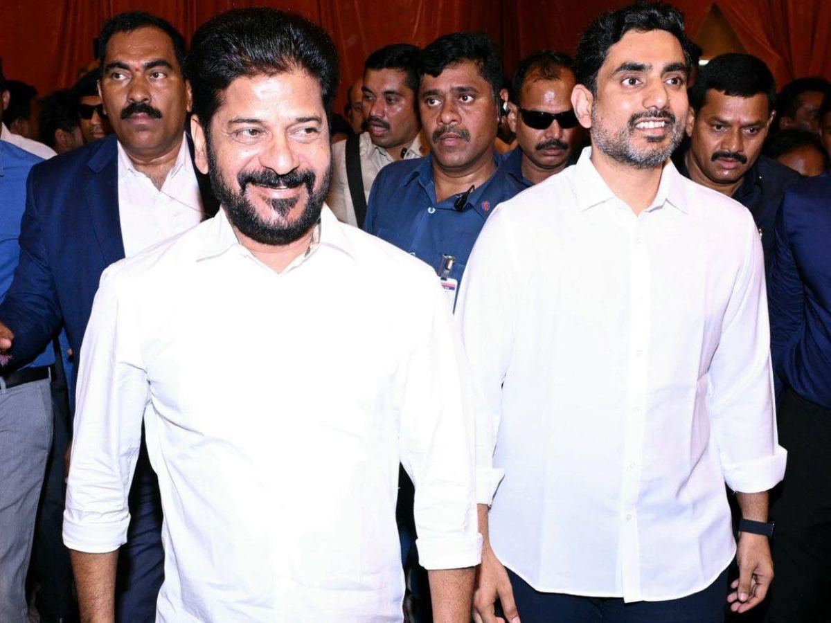 Revanth Reddy & Nara Lokesh Meet in Vijayawada For A Wedding
