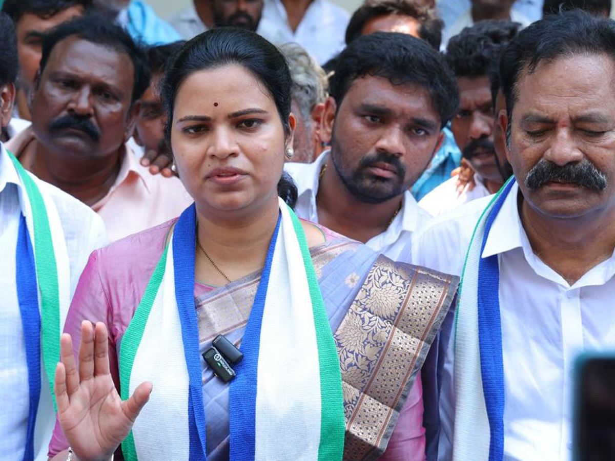 Vidadala Rajini Demanded Rs 5 Crore