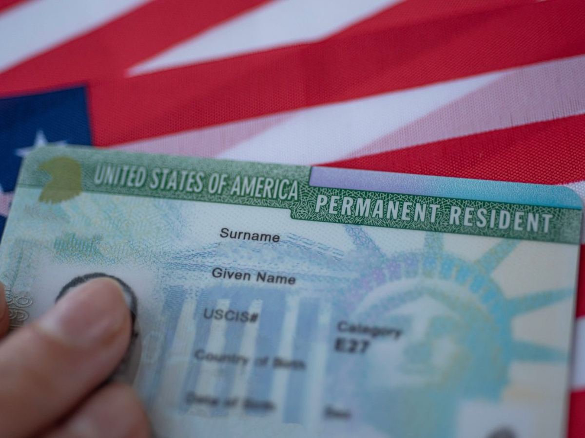 Will H1B Impact Your EB1C Green Card?