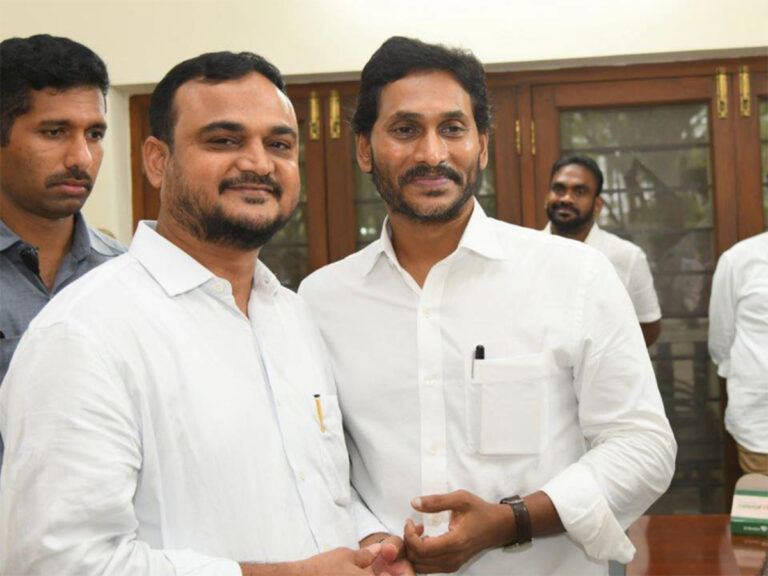 YCP Leader Amzad Basha Brother Arrested