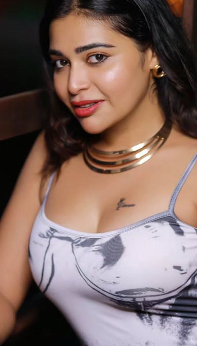 all-eyes-on-dharshas-smokin-bold-vibe