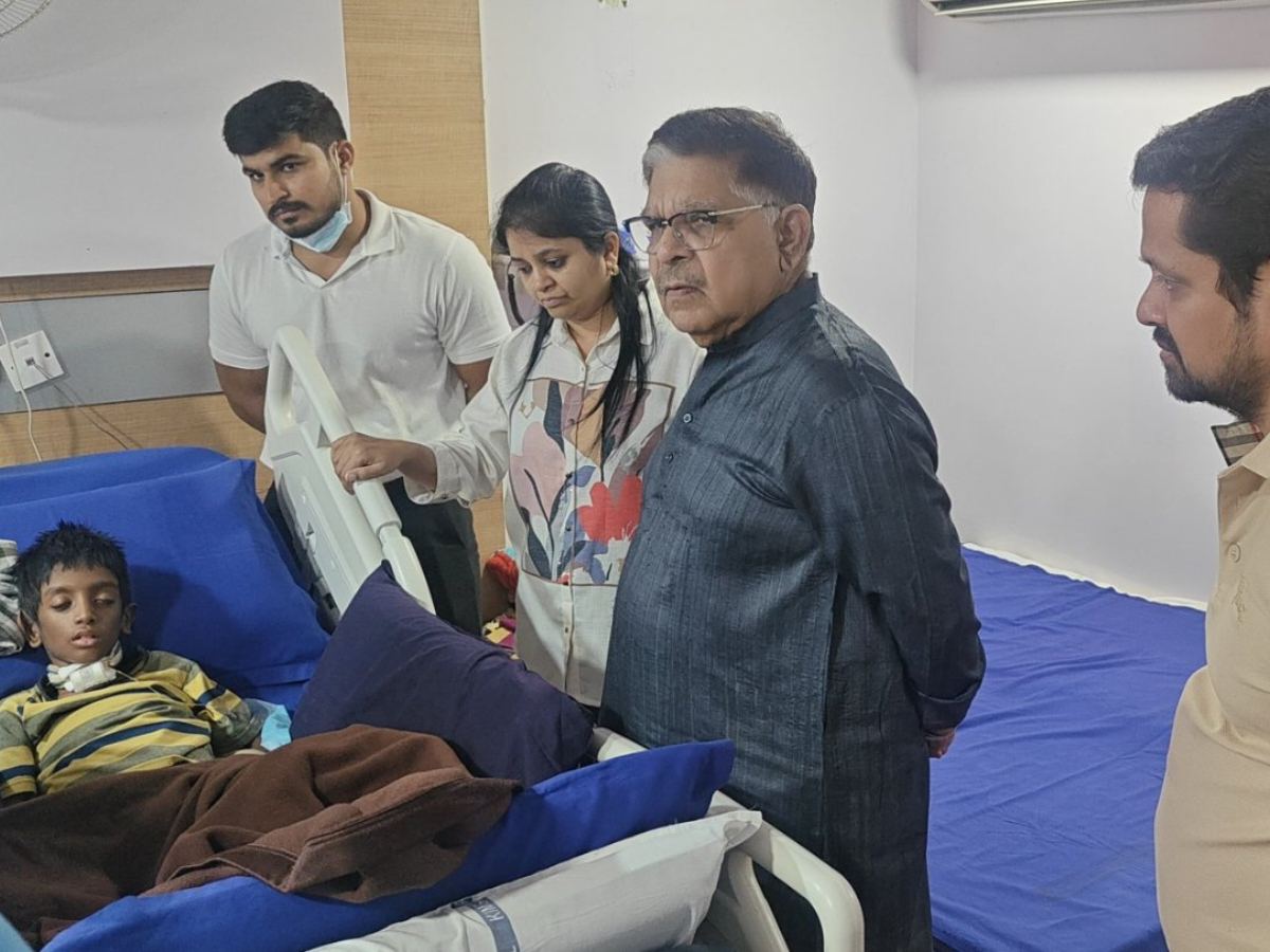 Allu Aravind Met Sri Tej in Hospital