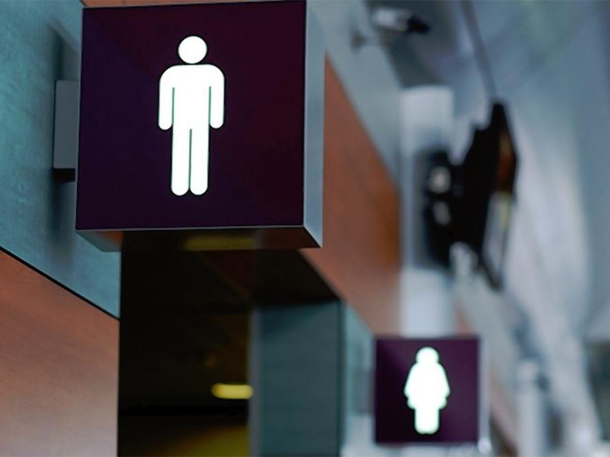 bengaluru-sweet-shop--recording-video-woman-washroom