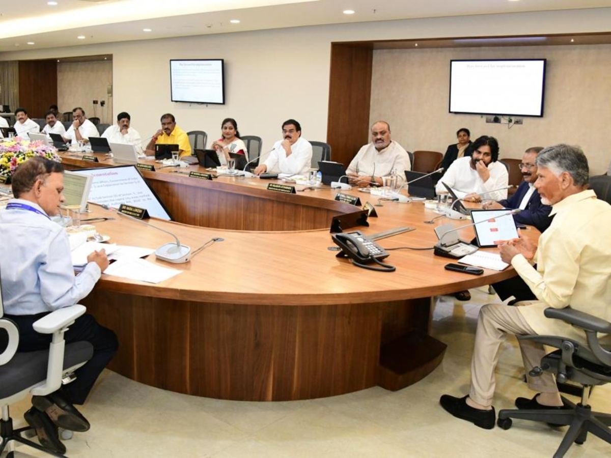 Cabinet Nod To Add Amaravati in Reorganisation Act