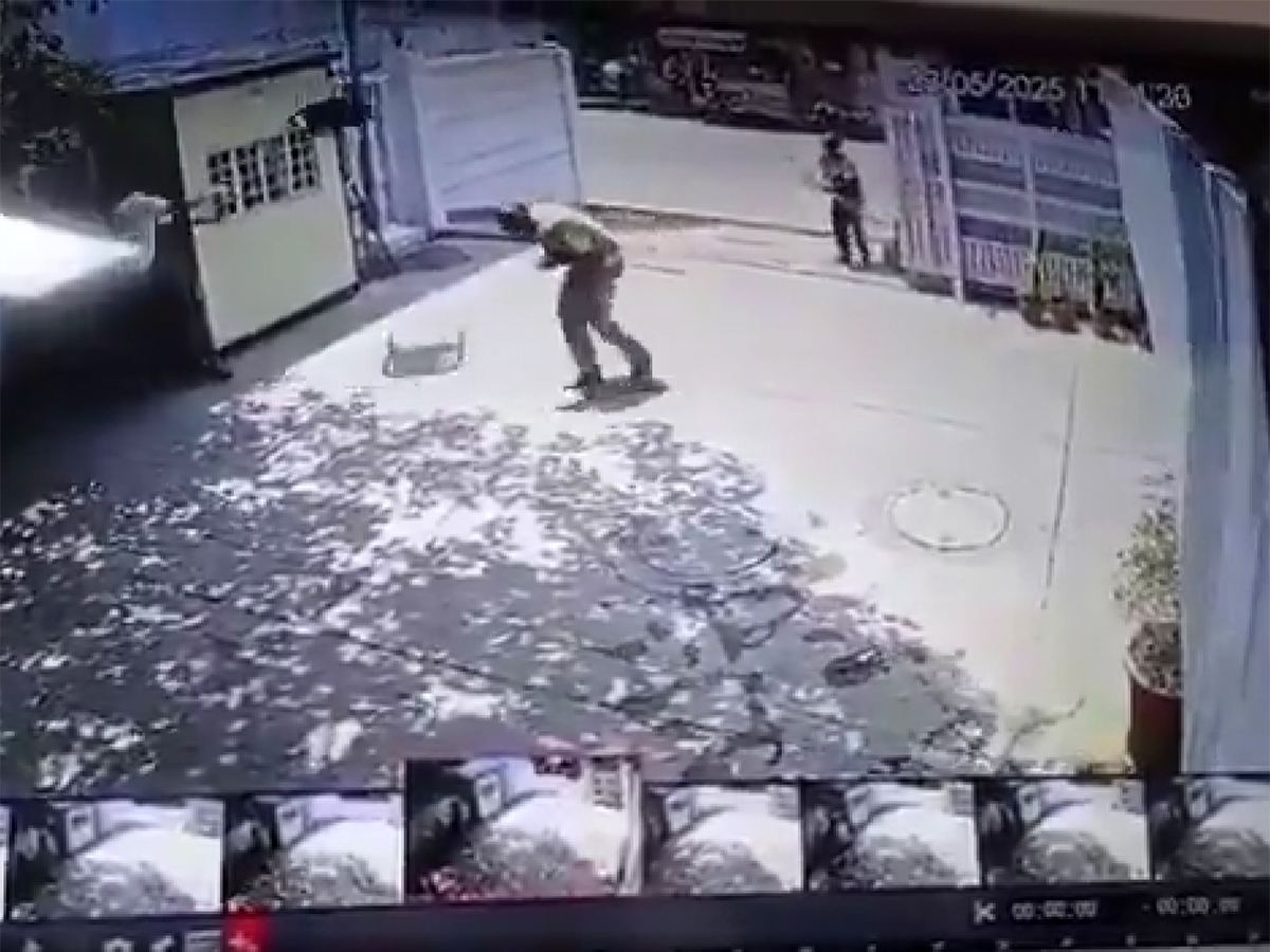 CBI Attacked with Shocking Weapon