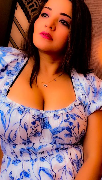 curves-confidence-monalisa-slays
