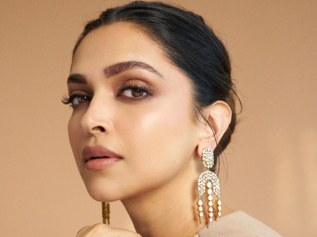 Deepika Padukone Chooses Allu Arjun Over Prabhas