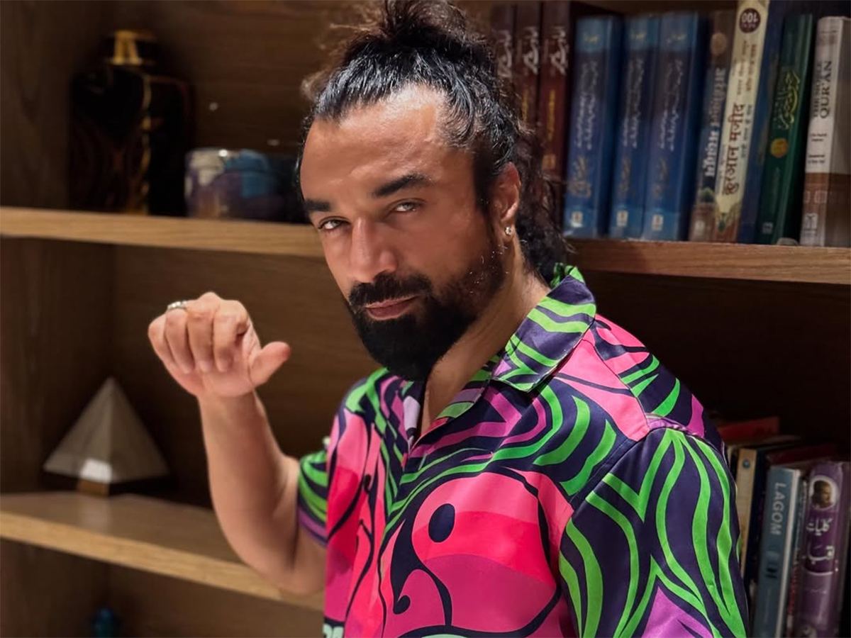 Fir on Ajaz khan House Arrest on Ullu
