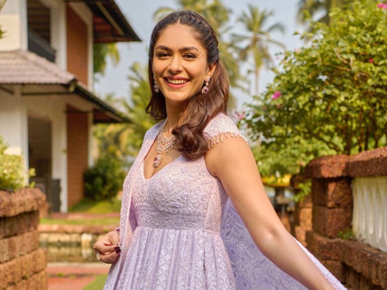 Mrunal Thakur