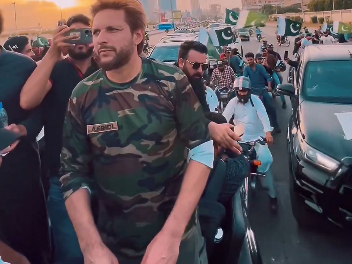 Pakistani rally, Shahid Afridi rally, India Pakistan conflict, Pakistan propaganda, victory rally Pakistan, ceasefire violation, Sindhoor retaliation, Shahid Afridi controversy, Karachi rally, Pakistan military propaganda, Indo-Pak war reaction