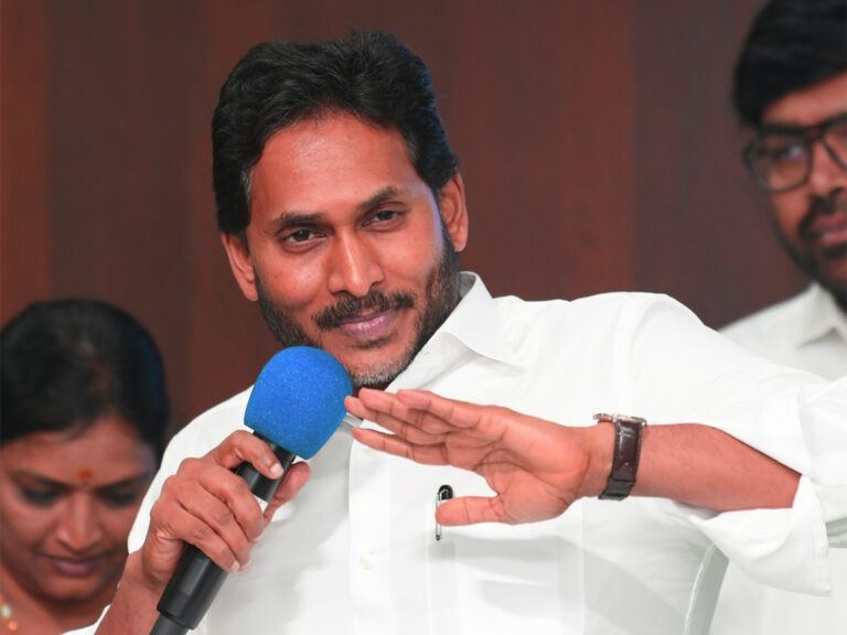 ysrcp-resignations
