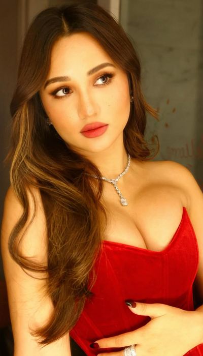 Akanksha Sharma Unleashed