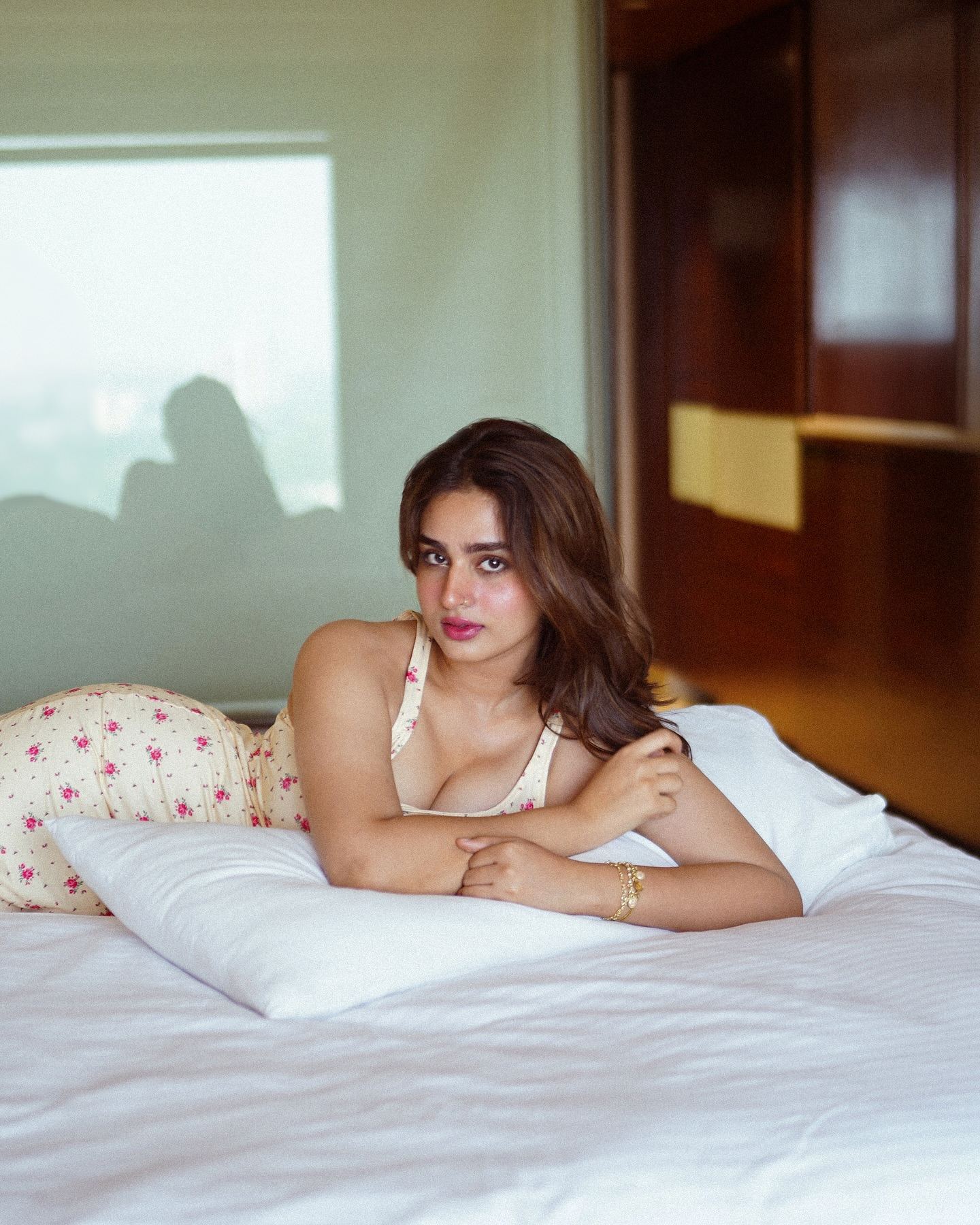Pillow Play: Ayesha Khan’s Soft-Hot Storm