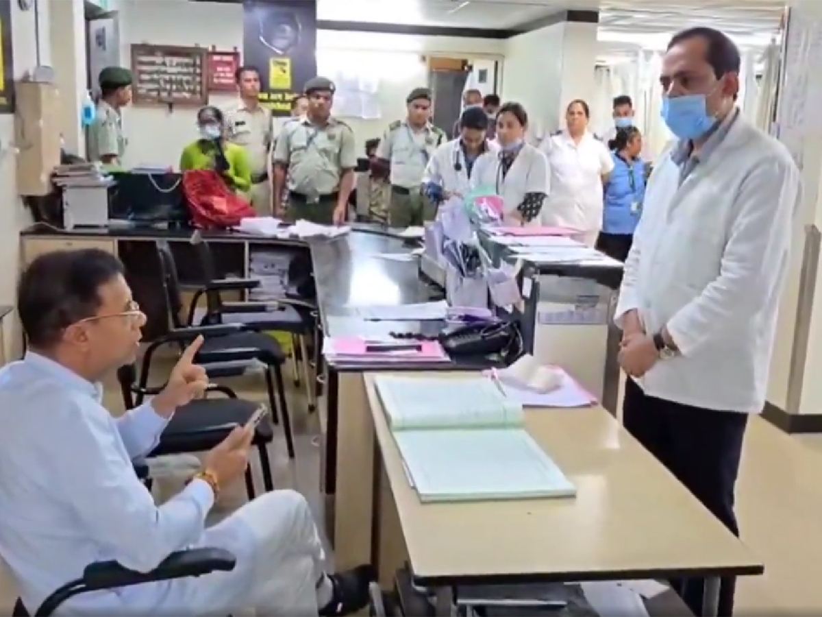 Goa Health Minister Suspends Doctor