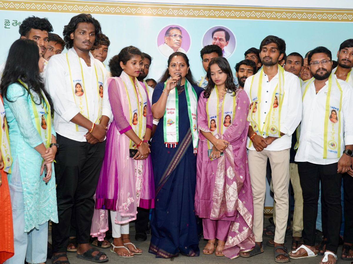 Kavitha To Invite Students To Telangana Jagruthi Party