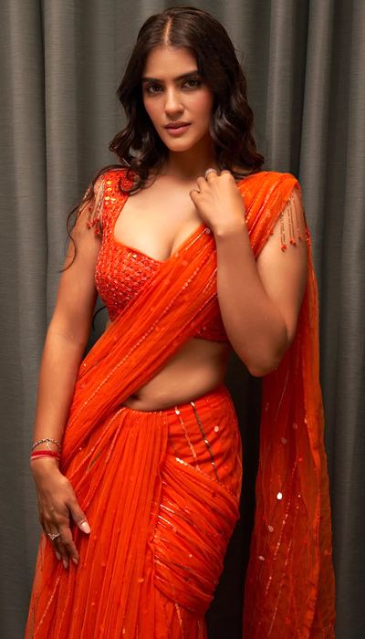 Kavya Thapar Hot Saree