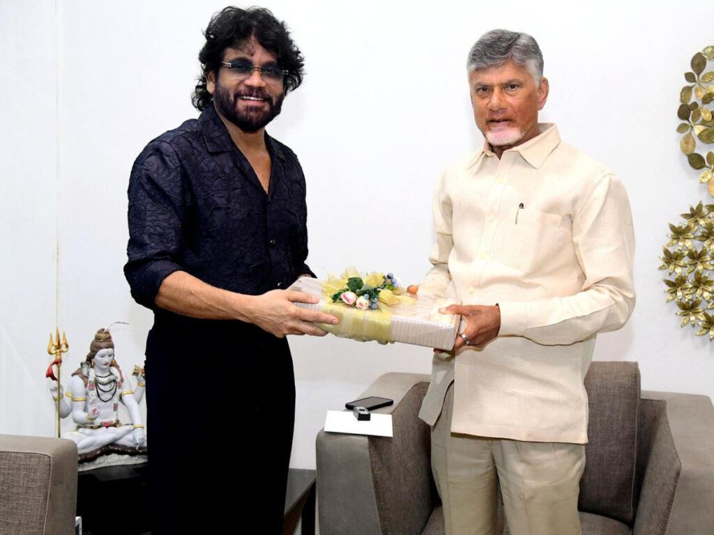 nagarjuna-meets-cm-chandrababu-naidu