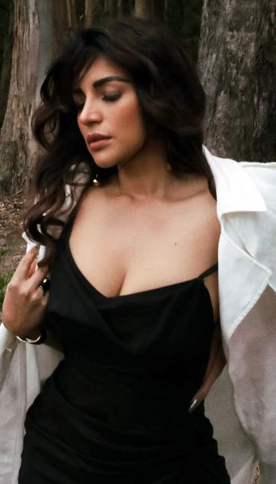 Shama Sikander Sizzles in Black