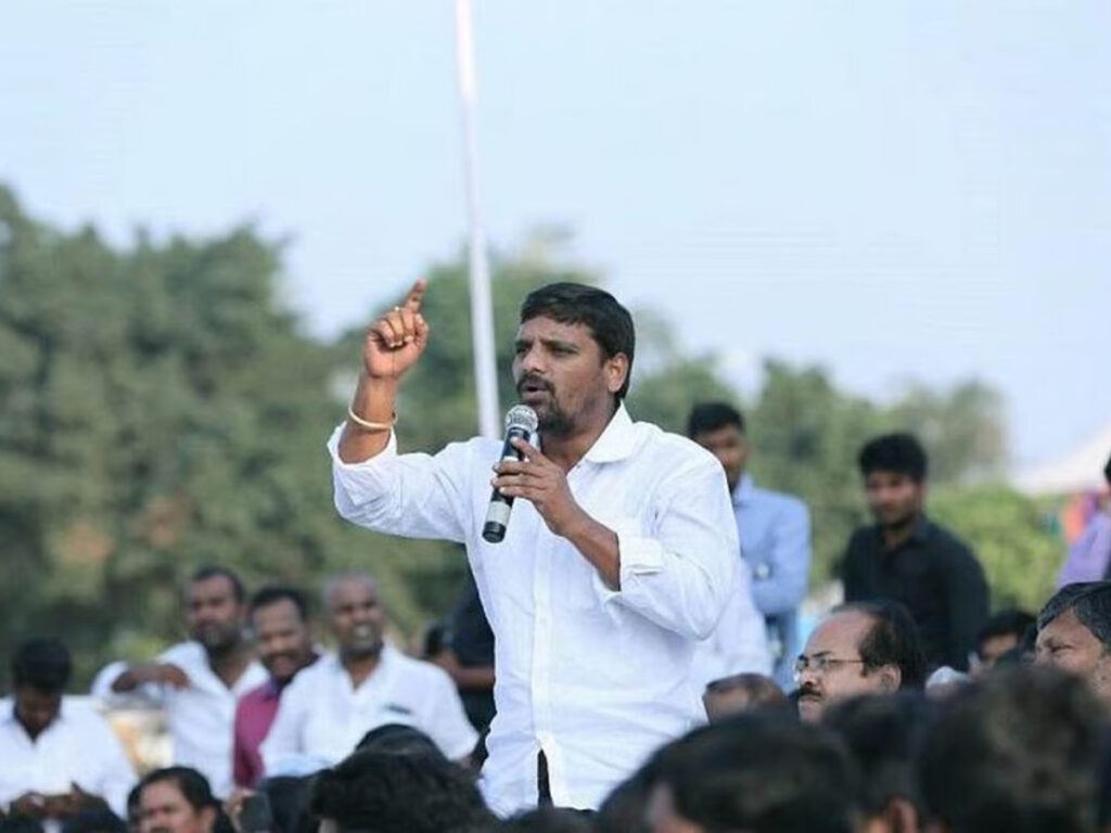 Teen Mar Mallanna Dharna At KBR Park