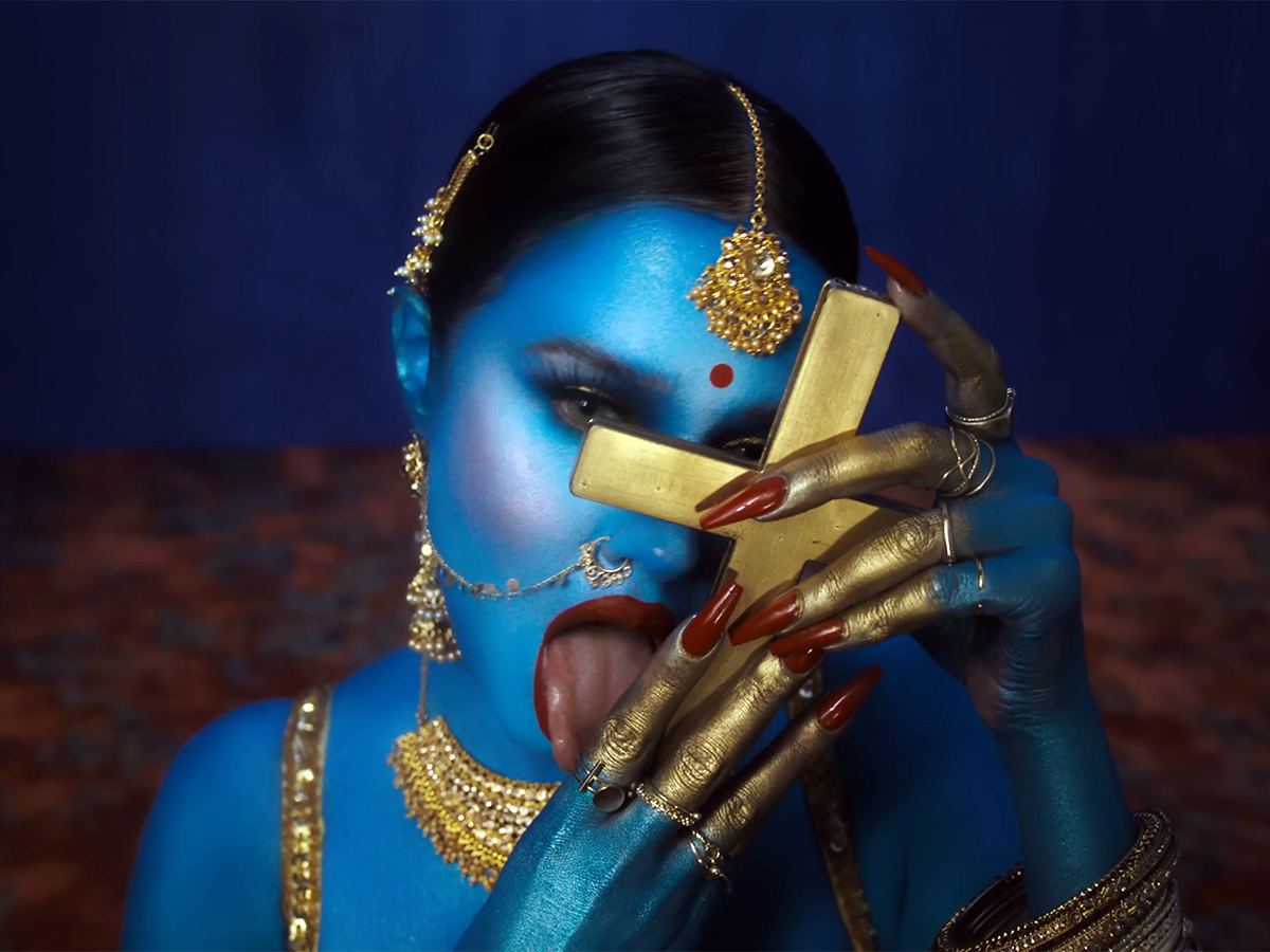 tommy-genesis-true-blue-maa-kaali-christian-cross