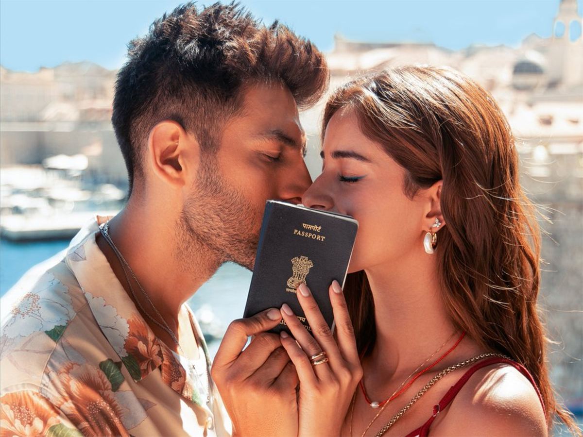 Tu Meri Main Tera Main Tera Tu Meri