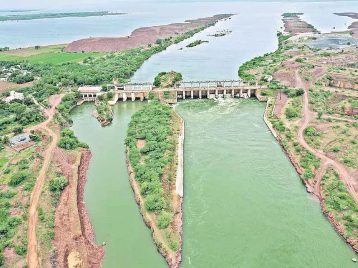 Andhra Praesh boosts Handri-Neeva flow amid BRS protests