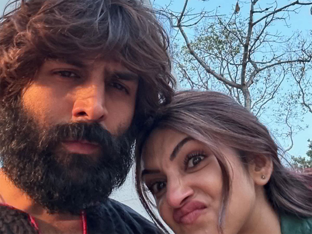 anurag-basu-kartik-aaryan--sreeleela-film-not-like-saiyaara