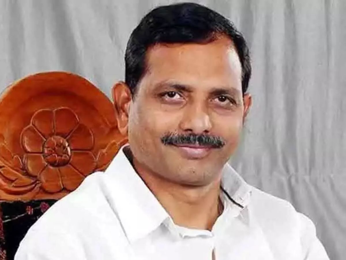 Volunteers Enjoyed Power & Cadre Facing Cases! gopireddy-srinivasa-reddy
