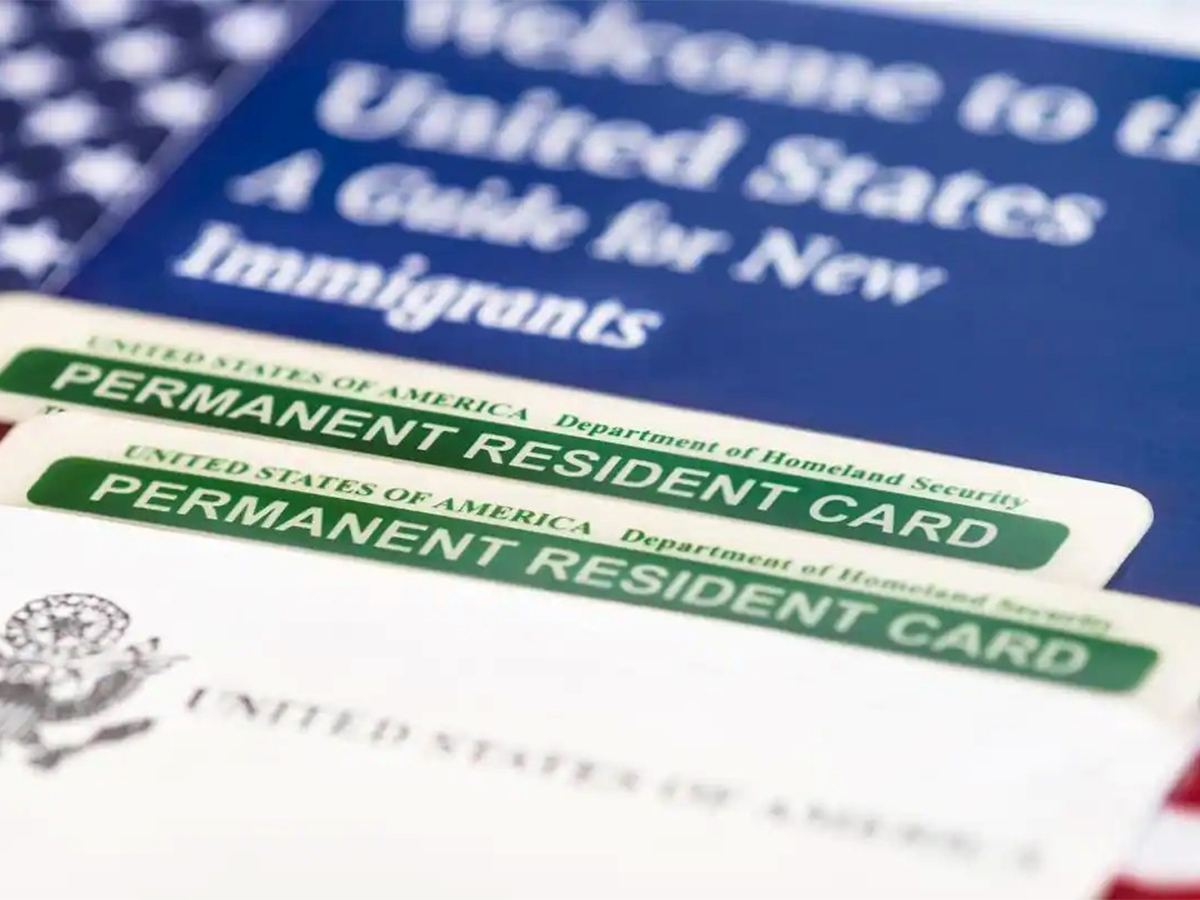 Green Card Holder Held for 2011 Charge