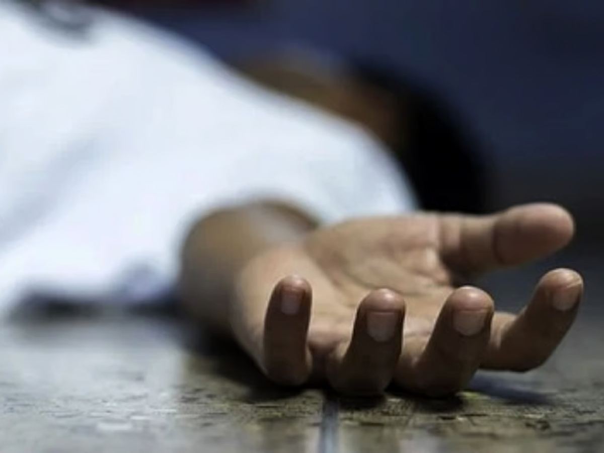 Hyd Techie Commits Suicide Under Train