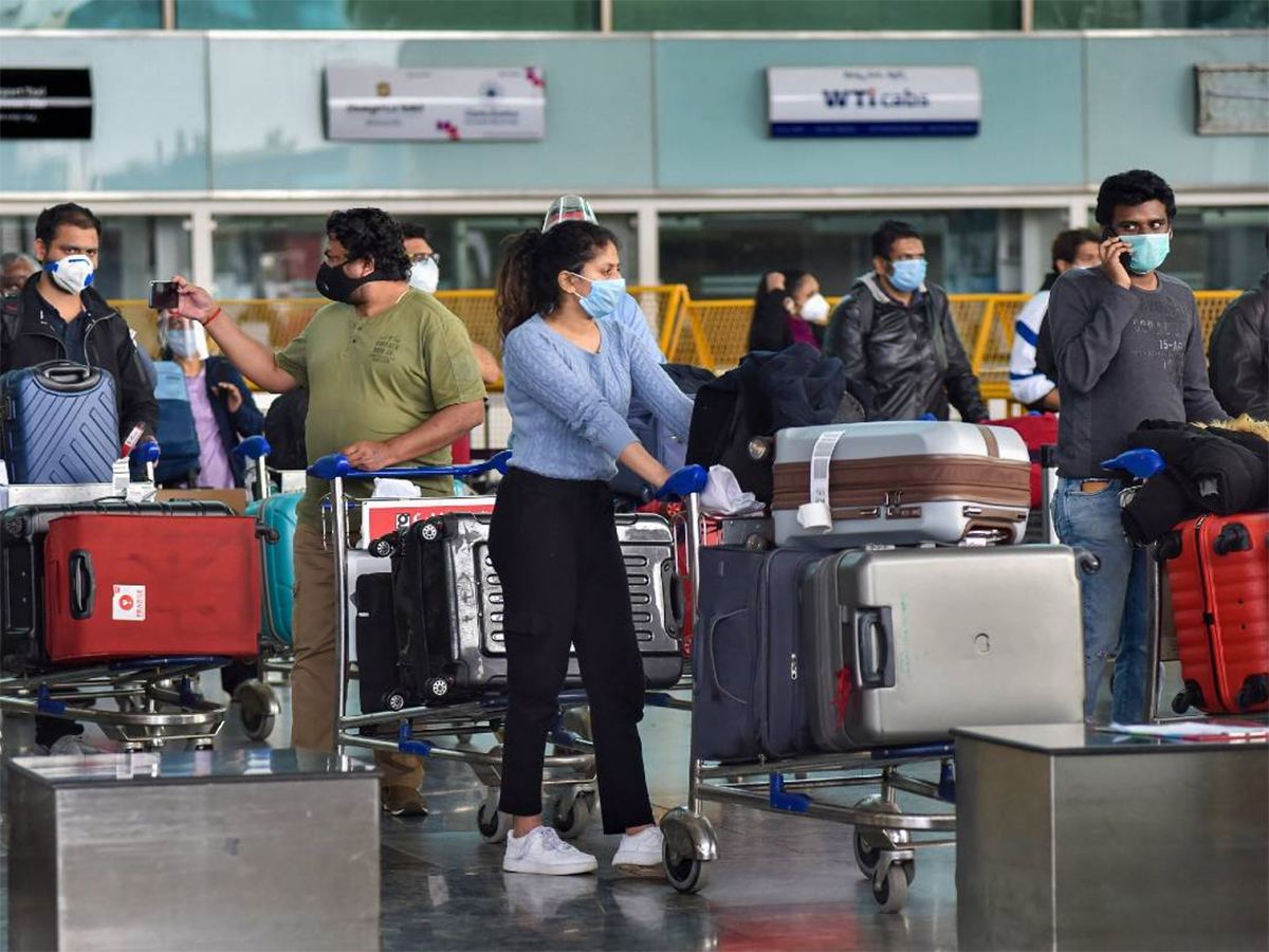 Indian Students Best Flight Options to USA 2025