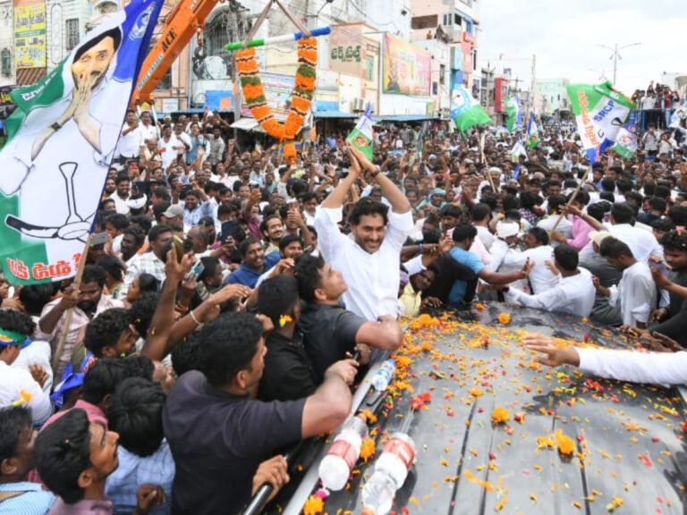 Jagan Mohan Reddy Getting Ready For Nellore Tour