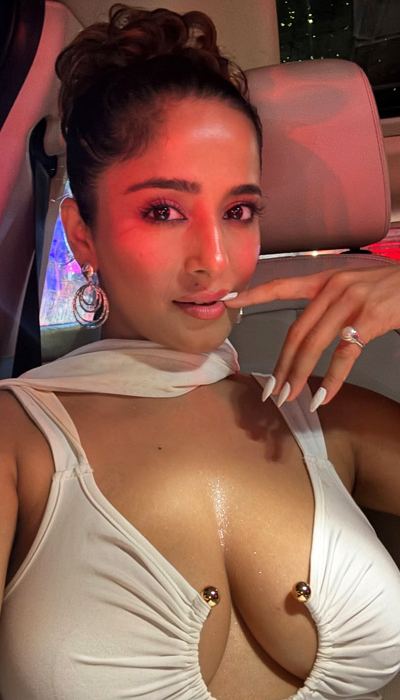 Kate Sharma Unleashes Hottest Side