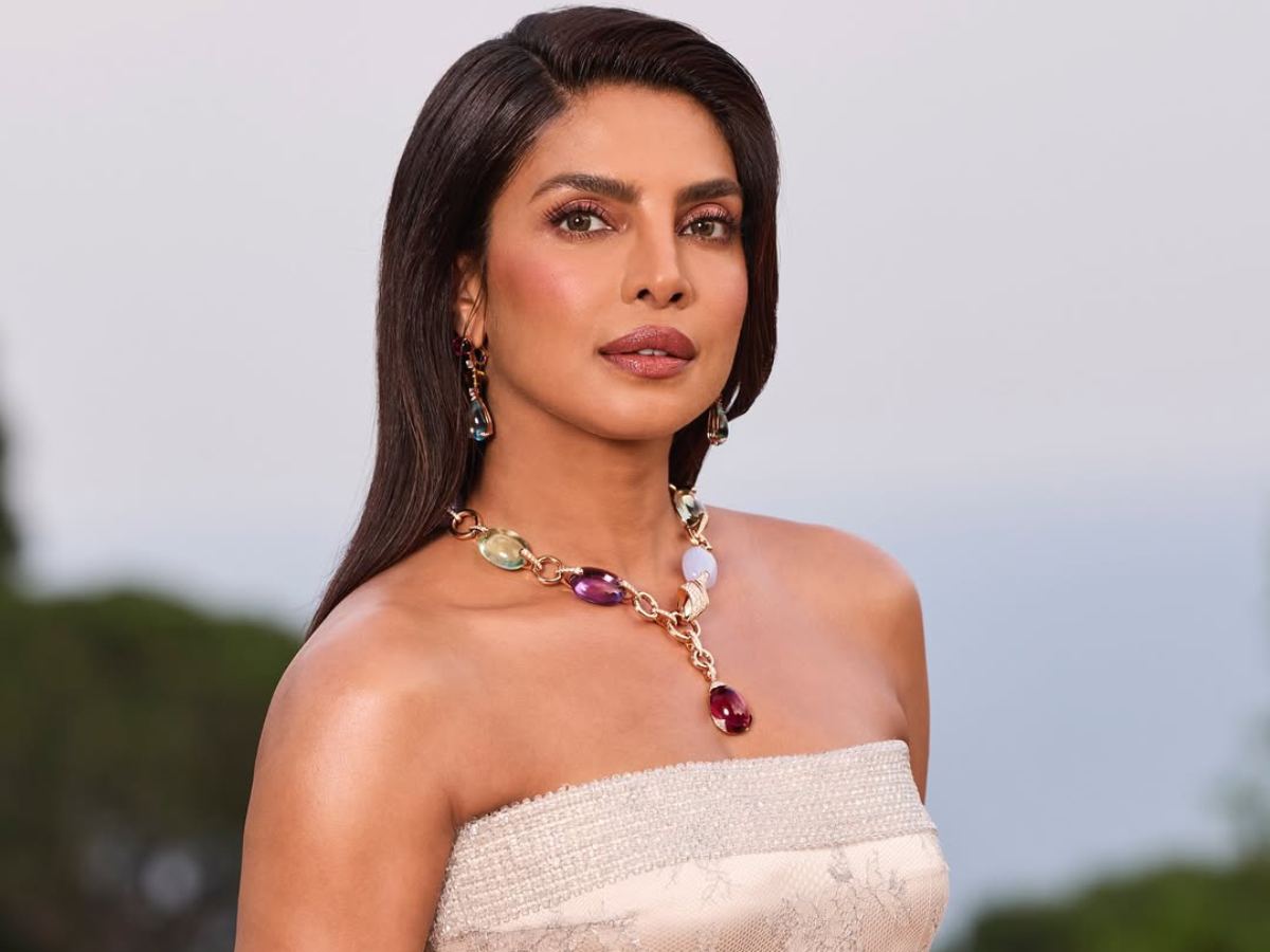 Priyanka Chopra Trolled for PDA