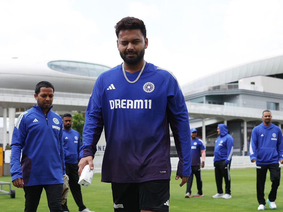 Rishabh Pant Gets Unexpected Love