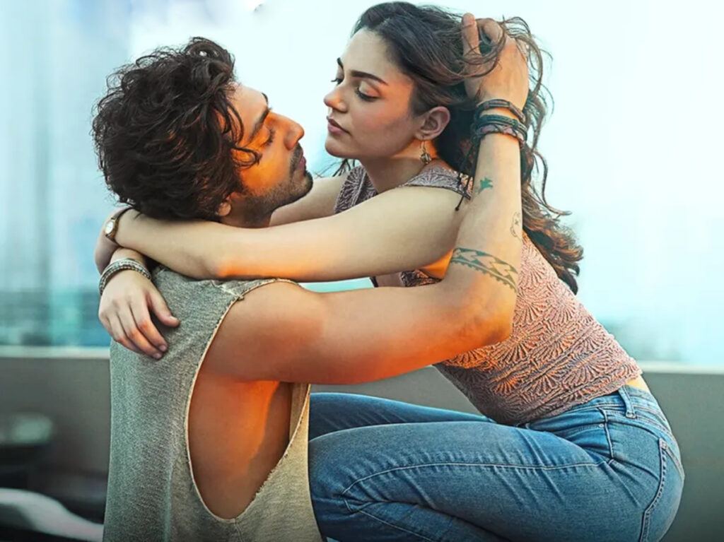 Saiyaara Breaks BO Pre-Booking Record