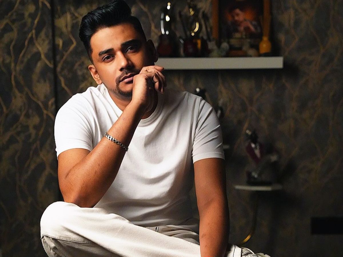 Sam CS Takes Dig on Anirudh Ravichander
